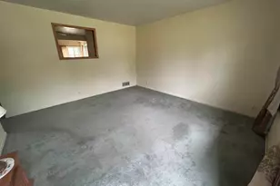 2107 Maplehurst Ave, Mishawaka, IN 46545 - Photo 3