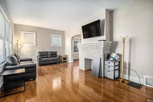 805 Miner St, South Bend, IN 46617 - Photo 5
