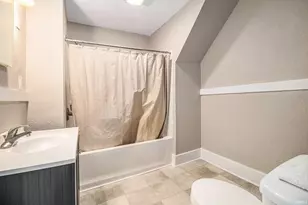 805 Miner St, South Bend, IN 46617 - Photo 17