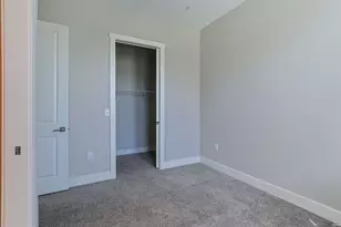 1017 Keenan Ct, South Bend, IN 46615 - Photo 17
