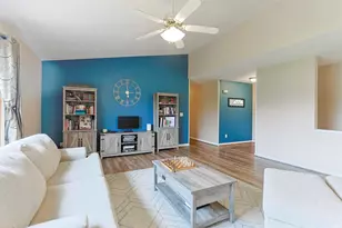 10888 Golden Pheasant Dr, Osceola, IN 46561 - Photo 3
