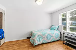 1821 College St, South Bend, IN 46628 - Photo 15