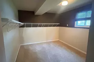 1237 Hampshire Dr, South Bend, IN 46614 - Photo 15