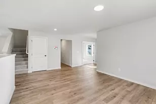 1337 Keady Ct, South Bend, IN 46614 - Photo 9