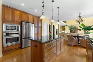 10080 PEMBURRY Dr, Granger, IN 46530 - Photo 15
