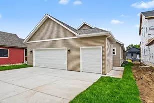 3391 Blarney Dr, South Bend, IN 46628 - Photo 15