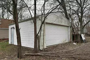 1806 O Brien St, South Bend, IN 46628 - Photo 15