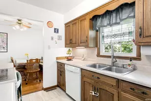 415 Ostemo Pl, South Bend, IN 46617 - Photo 9