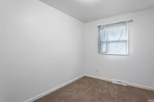 10181 Elsie St, Osceola, IN 46561 - Photo 7