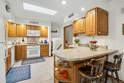 24537 Green Valley Parkway, Elkhart, IN 46517 - Photo 5