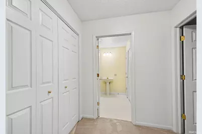 1130 Diamond Drive, Mishawaka, IN 46544 - Photo 11