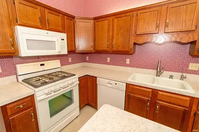1901 Creekwood Drive, South Bend, IN 46635 - Photo 7