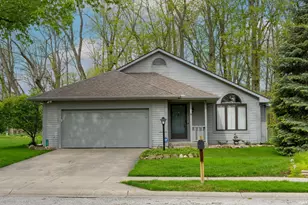 1901 Creekwood Dr, South Bend, IN 46635 - Photo 1