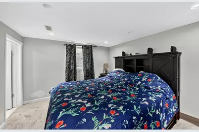 2240 Parkview Place, South Bend, IN 46616 - Photo 11