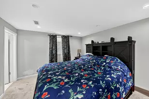 2240 Parkview Pl, South Bend, IN 46616 - Photo 11