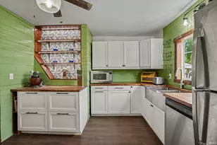219 W Patterson St, Lakeville, IN 46536 - Photo 5