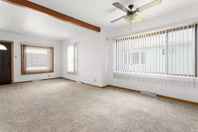 1104 W 8th Street, Mishawaka, IN 46544 - Photo 5