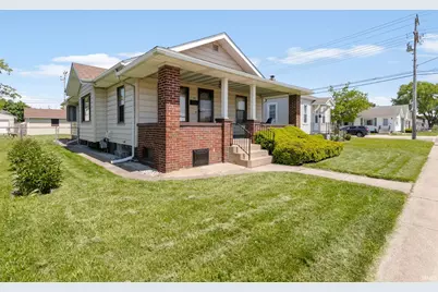 1104 W 8th Street, Mishawaka, IN 46544 - Photo 1