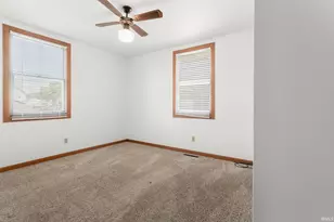 1104 W 8th St, Mishawaka, IN 46544 - Photo 11