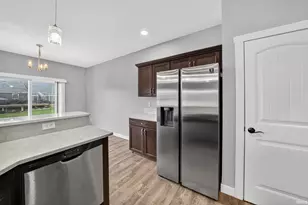 54715 Pierre Trails Dr, Osceola, IN 46561 - Photo 13