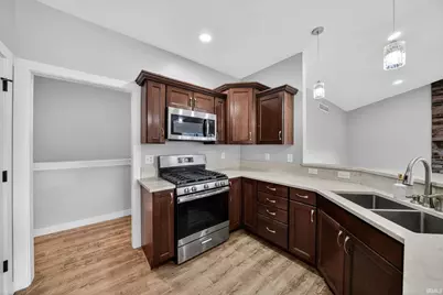 54715 Pierre Trails Drive, Osceola, IN 46561 - Photo 11