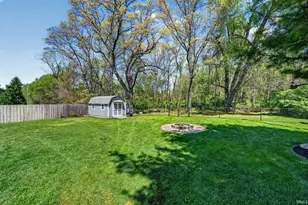 18101 Burton Dr, South Bend, IN 46637 - Photo 31