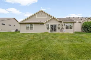 25251 Brynnwood Dr, Elkhart, IN 46514 - Photo 21