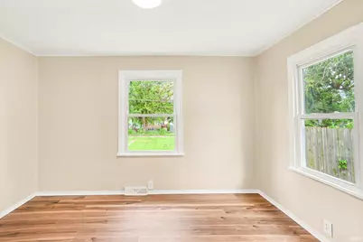529 S Illinois Street, South Bend, IN 46619 - Photo 13