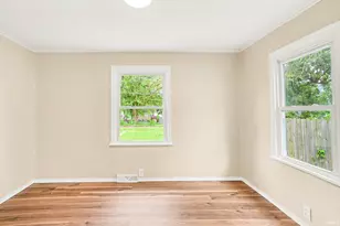 529 S Illinois St, South Bend, IN 46619 - Photo 13