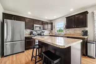 23129 Rumford Dr, South Bend, IN 46628 - Photo 9