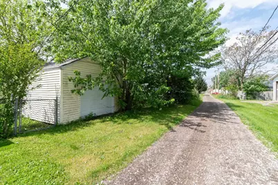324 E 12th Street, Mishawaka, IN 46544 - Photo 23