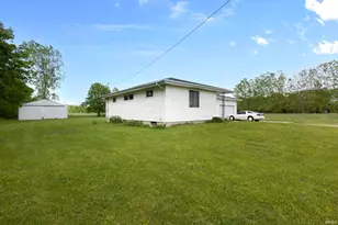 10675 Cleveland Rd, Granger, IN 46530 - Photo 13