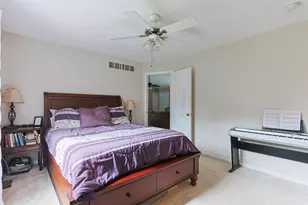 4310 Glenn Oak Dr, South Bend, IN 46628 - Photo 17