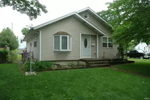 2057 Riverside Dr, South Bend, IN 46616 - Photo 1