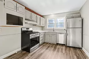 1345 Providence Ct, Mishawaka, IN 46544 - Photo 7