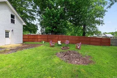 114 E Randolph Street, La Paz, IN 46537 - Photo 13