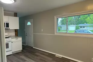 1307 Ebeling Dr, South Bend, IN 46615 - Photo 11