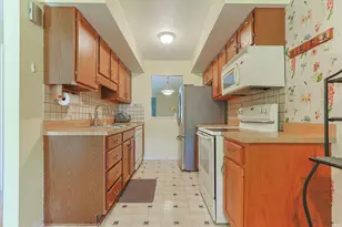 1870 St Michaels Ct, South Bend, IN 46614 - Photo 9