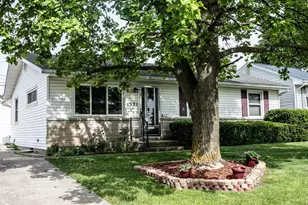 1321 Canterbury Dr, South Bend, IN 46628 - Photo 3