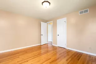 5501 Abshire Dr, South Bend, IN 46614 - Photo 17