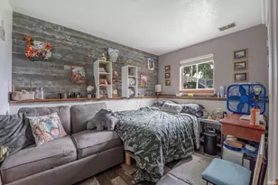 117 N Oakland Ave, Mishawaka, IN 46544 - Photo 9