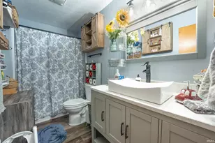 117 N Oakland Ave, Mishawaka, IN 46544 - Photo 7