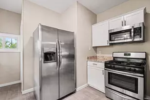 929 W Colfax Ave, South Bend, IN 46601 - Photo 19