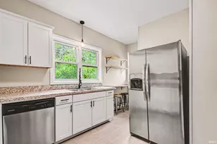 929 W Colfax Ave, South Bend, IN 46601 - Photo 23