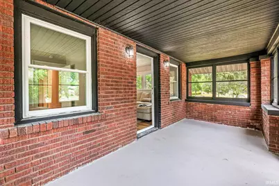 317 N Sunnyside Avenue, South Bend, IN 46617 - Photo 3