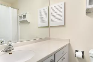 4342 Cross Creek Dr, South Bend, IN 46628 - Photo 17