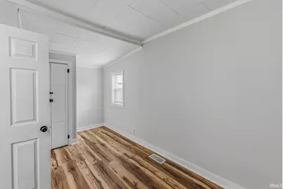 914 W Marion Street, Mishawaka, IN 46545 - Photo 15