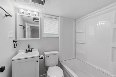 914 W Marion Street, Mishawaka, IN 46545 - Photo 19