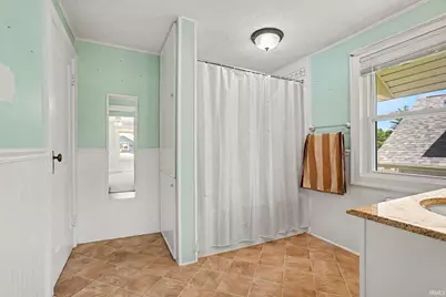 815 E Donald Street, South Bend, IN 46613 - Photo 19