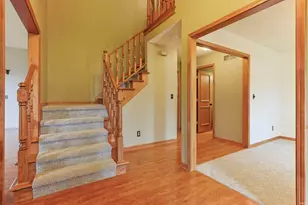 50820 Stonebridge Dr, Granger, IN 46530 - Photo 5